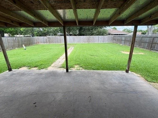 3310 Ashwyne Court La Porte, TX 77571