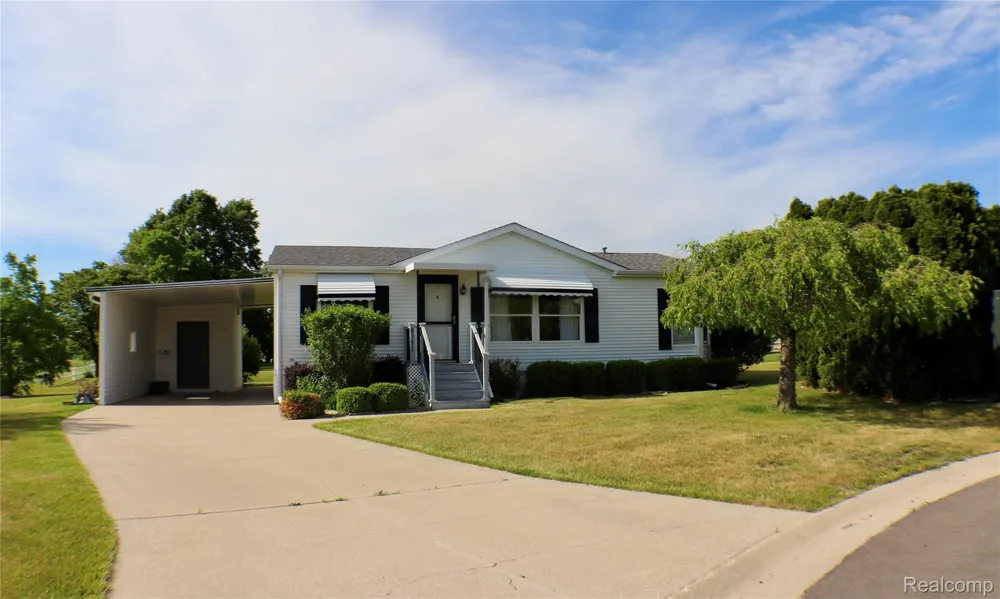 8171 Chickadee Court Tittabawassee Township, MI 