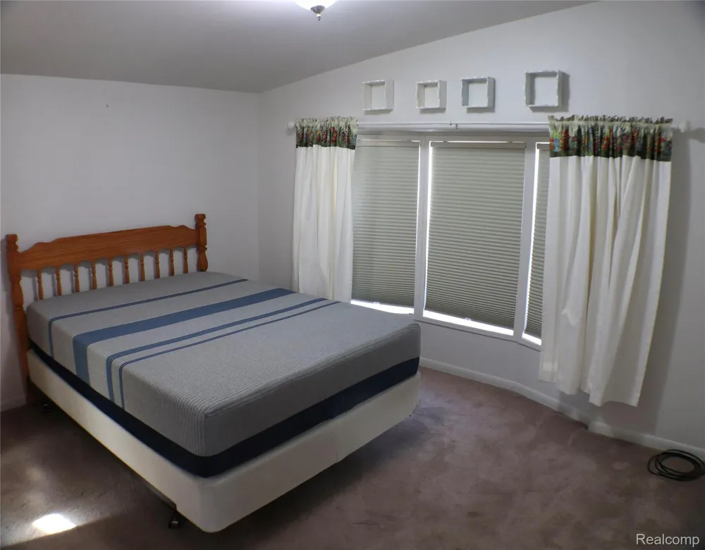 8171 Chickadee Court Tittabawassee Township, MI 