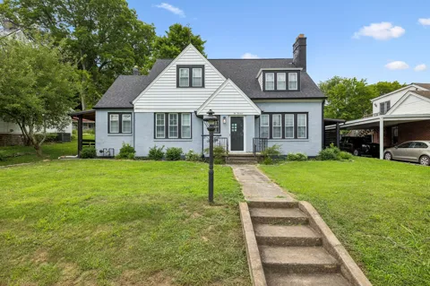 214 River St