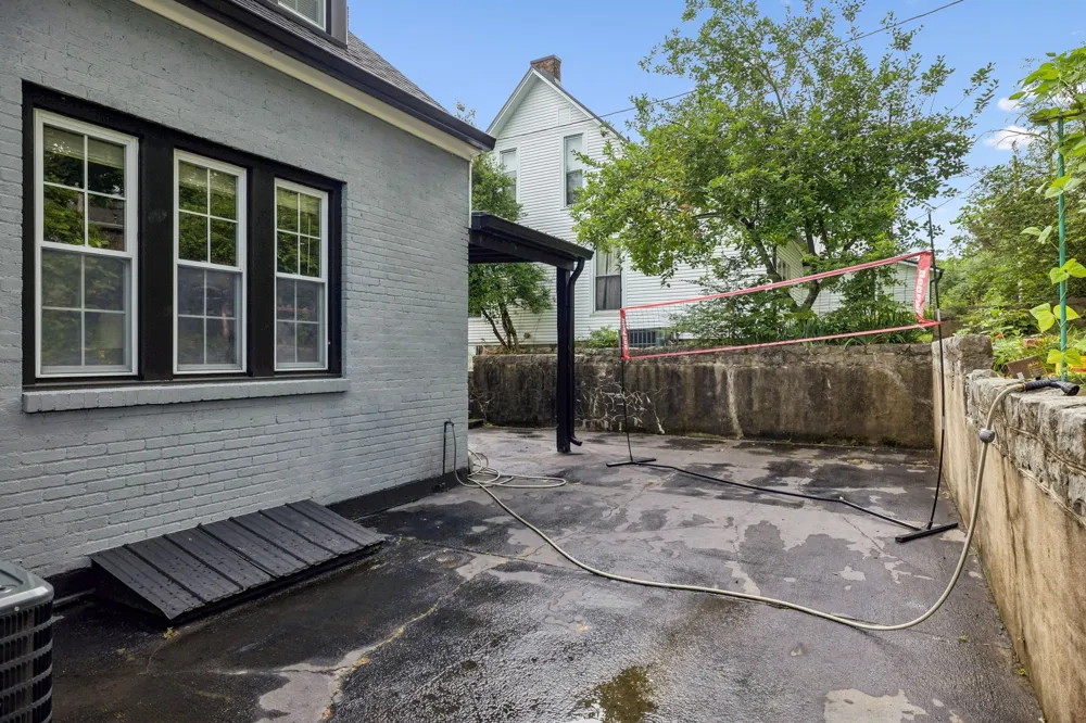 214 River St Hartsville, TN 37074