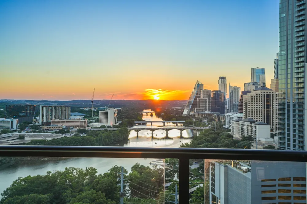70 Rainey Street #1908 Austin, TX 78701