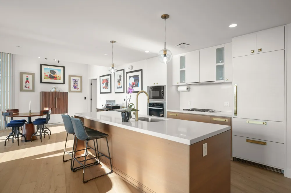 70 Rainey Street #1908 Austin, TX 78701