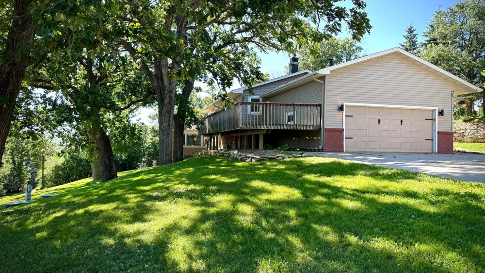 26 Oak Lane Pine Island, MN 55963