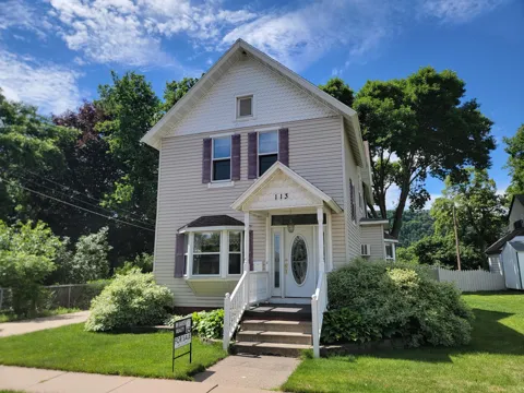 113 E Sarnia Street