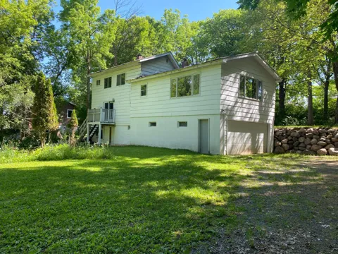 408 Coon Avenue S