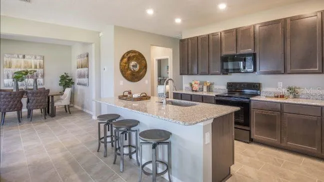 1927 TRAVELERS PALM DRIVE Edgewater, FL 32141