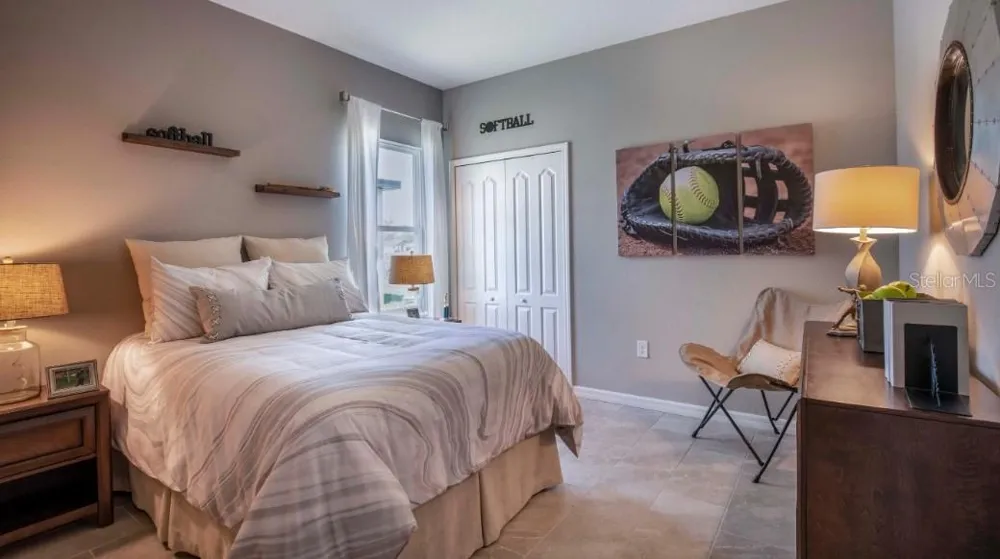 1927 TRAVELERS PALM DRIVE Edgewater, FL 32141