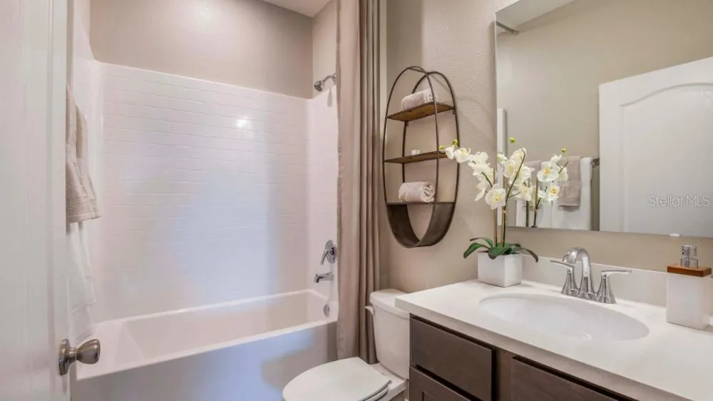 1927 TRAVELERS PALM DRIVE Edgewater, FL 32141
