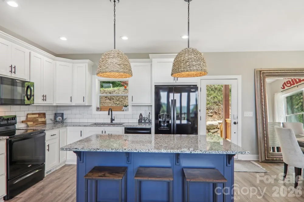 1105 Falls View Drive Bryson City, NC 28713