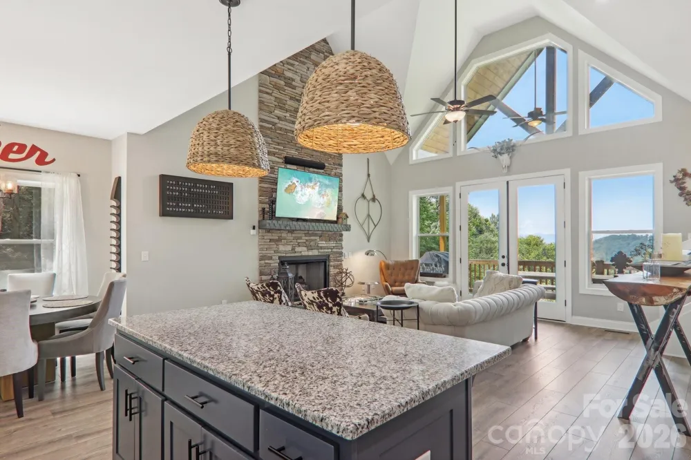 1105 Falls View Drive Bryson City, NC 28713