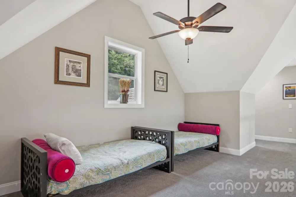 1105 Falls View Drive Bryson City, NC 28713