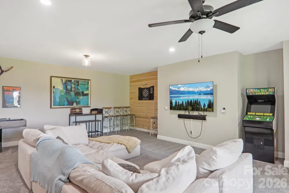 1105 Falls View Drive Bryson City, NC 28713