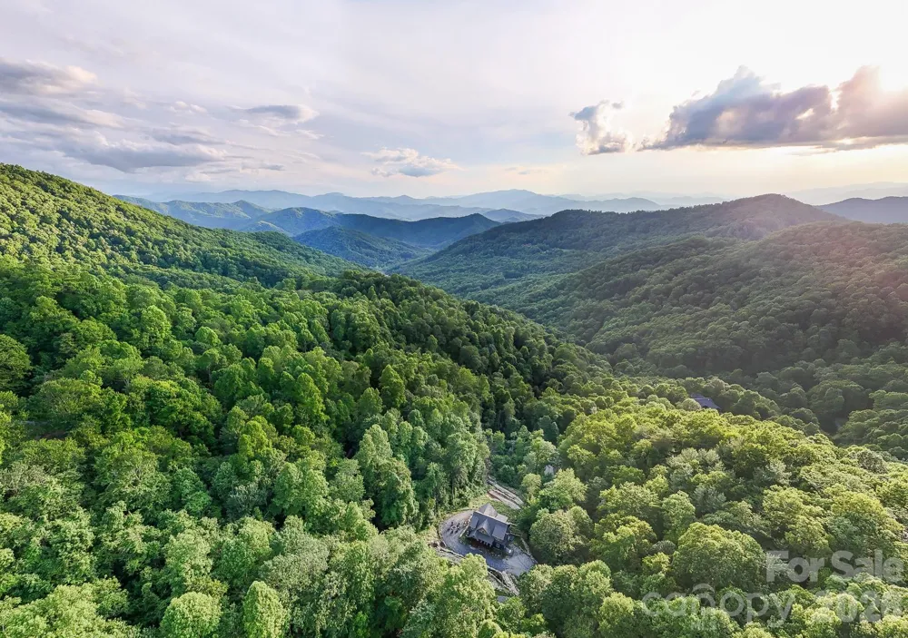 1105 Falls View Drive Bryson City, NC 28713
