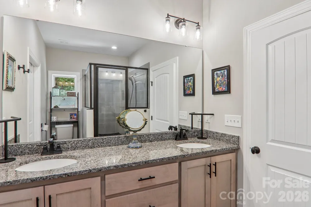 1105 Falls View Drive Bryson City, NC 28713