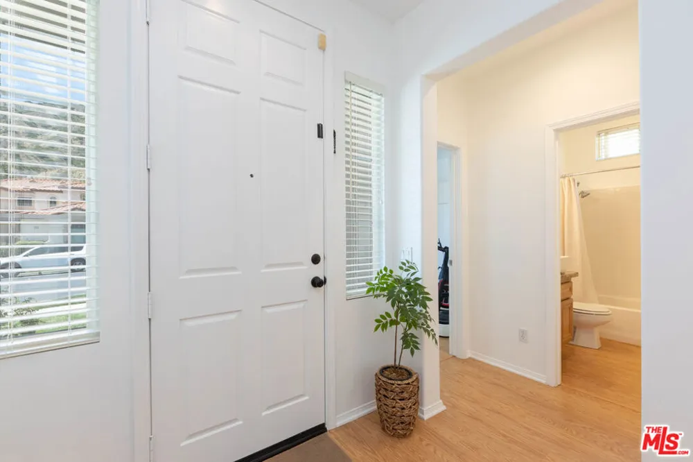22 Moonridge Court Azusa, CA 91702