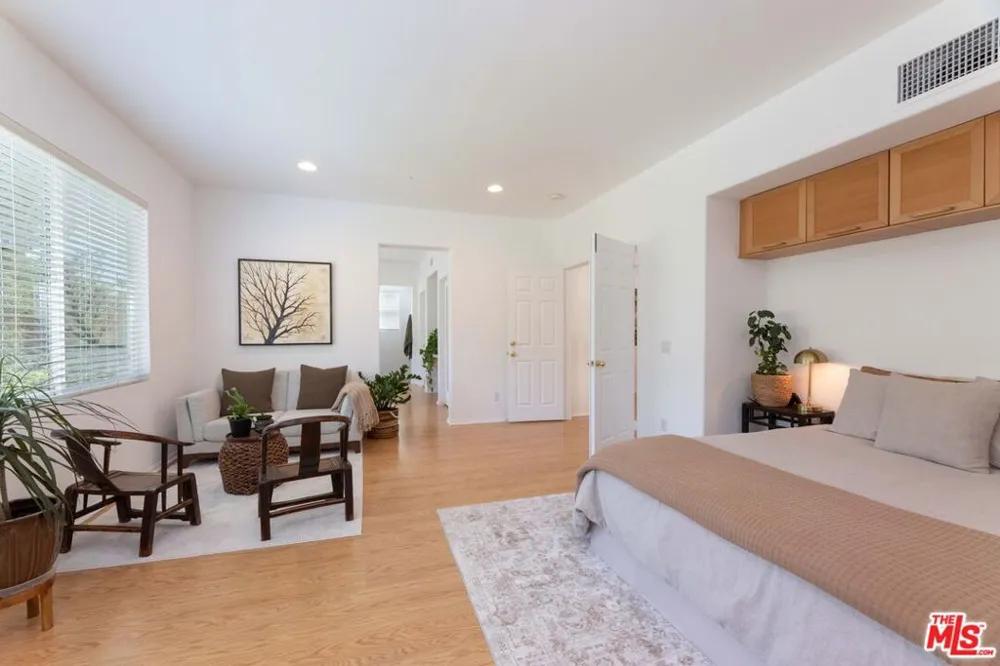 22 Moonridge Court Azusa, CA 91702