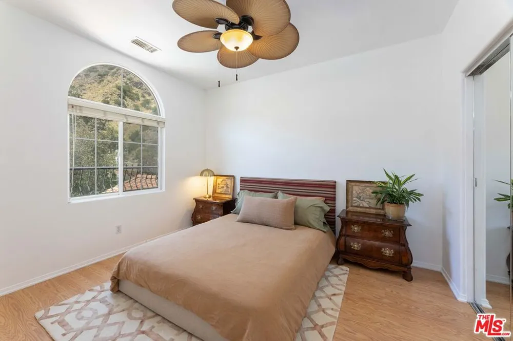 22 Moonridge Court Azusa, CA 91702
