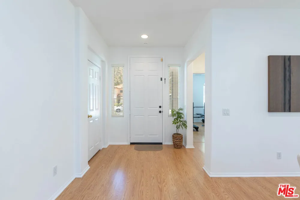 22 Moonridge Court Azusa, CA 91702
