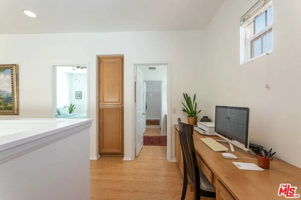 22 Moonridge Court Azusa, CA 91702
