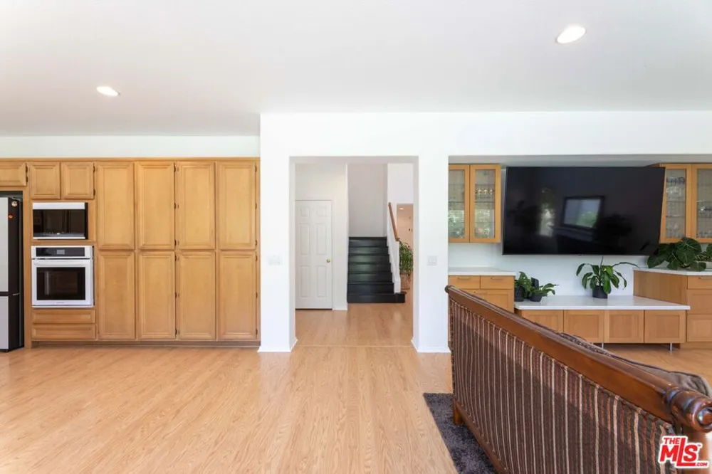 22 Moonridge Court Azusa, CA 91702