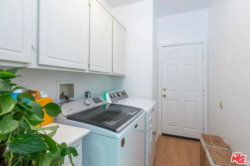 22 Moonridge Court Azusa, CA 91702