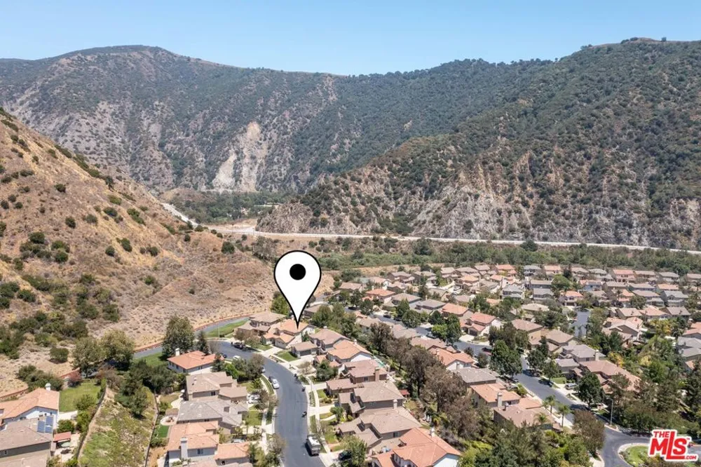 22 Moonridge Court Azusa, CA 91702
