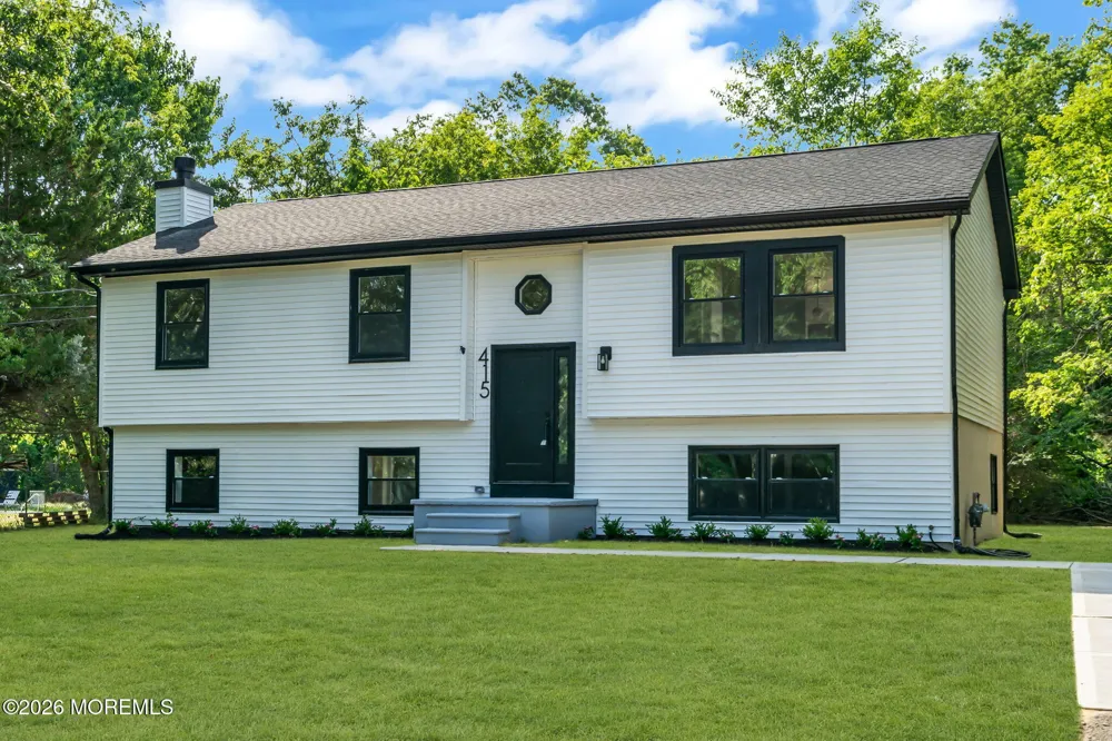 415 S 1st Avenue Galloway, NJ 08205