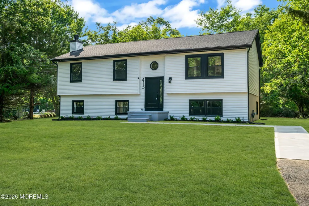 415 S 1st Avenue Galloway, NJ 08205