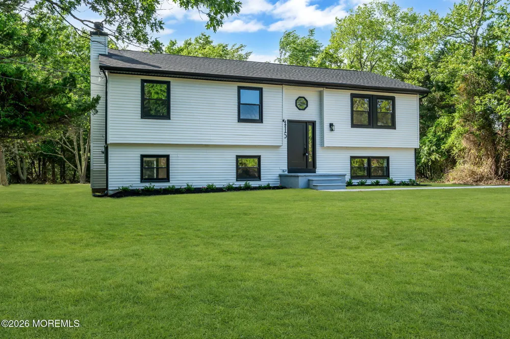 415 S 1st Avenue Galloway, NJ 08205