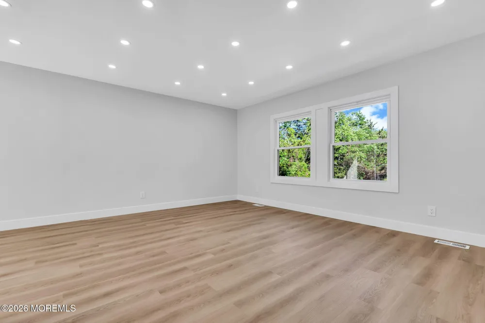 415 S 1st Avenue Galloway, NJ 08205