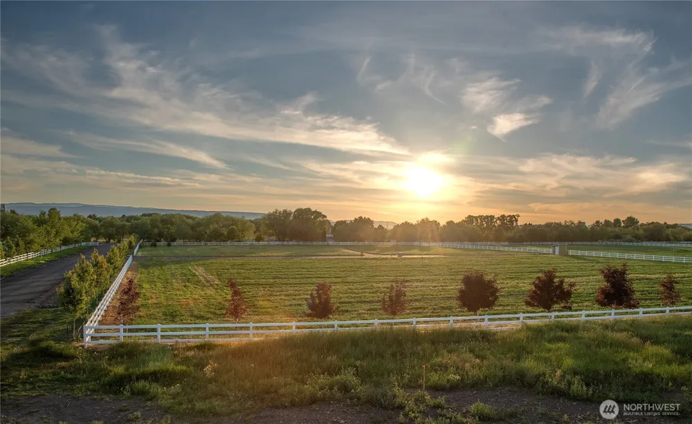 3 B Look Road Ellensburg, WA 98926