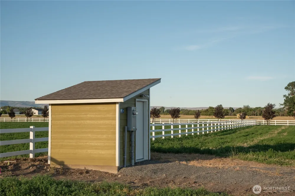 3 B Look Road Ellensburg, WA 98926