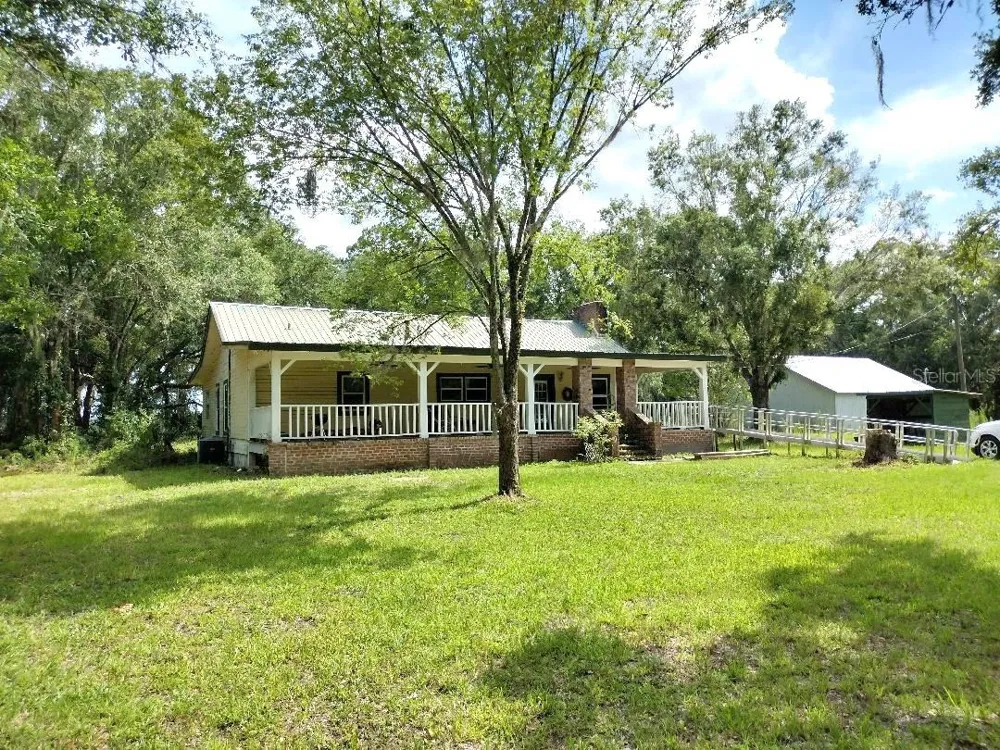 9983 W HIGHWAY 100 Bunnell, FL 32110