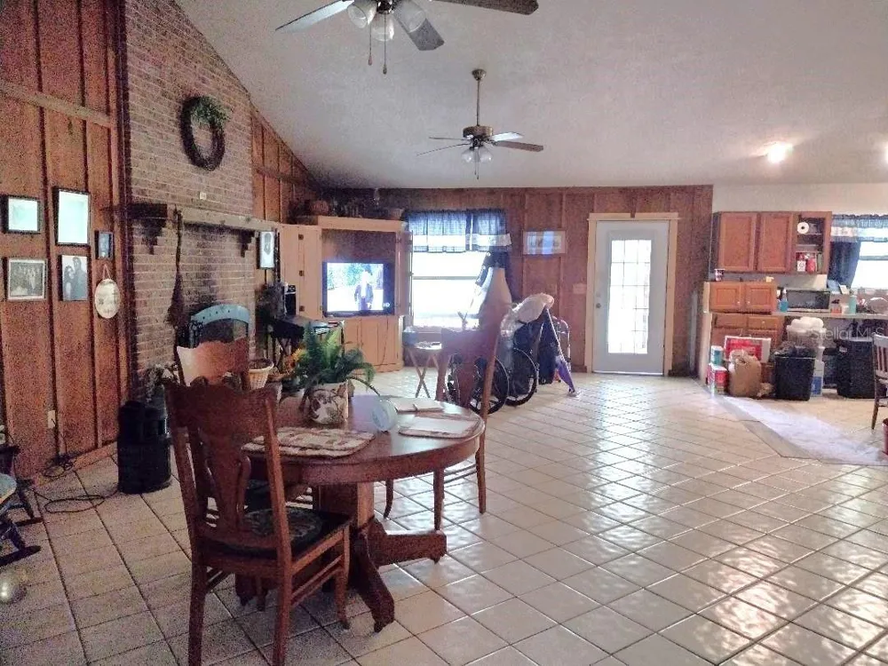 9983 W HIGHWAY 100 Bunnell, FL 32110