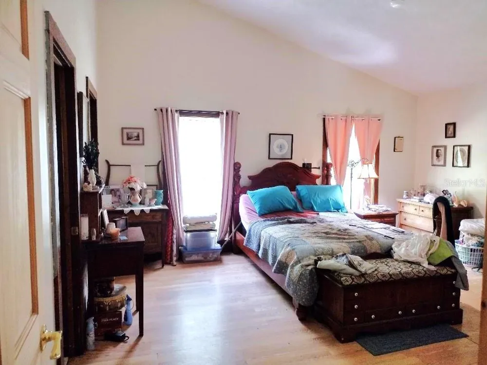 9983 W HIGHWAY 100 Bunnell, FL 32110