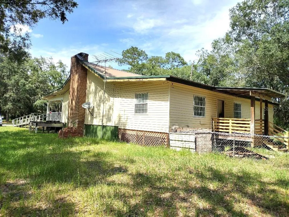 9983 W HIGHWAY 100 Bunnell, FL 32110