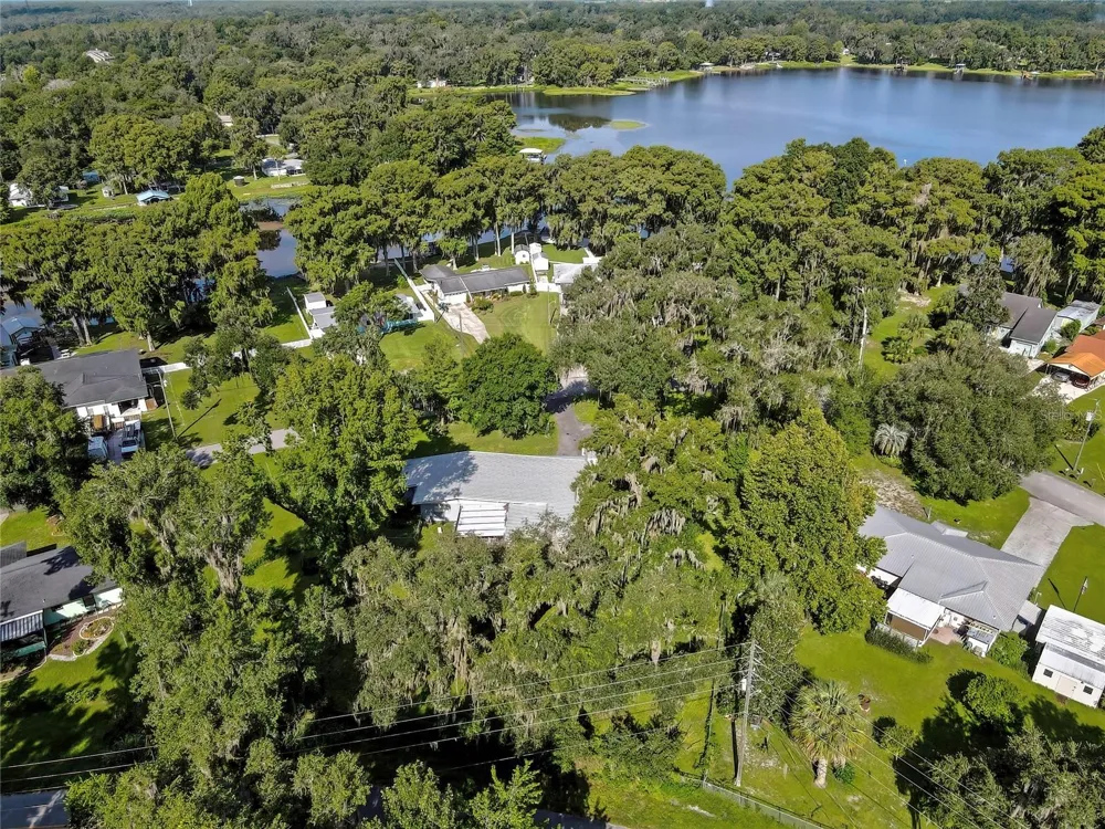 7633 S CRESCENT LOOP Floral City, FL 34436