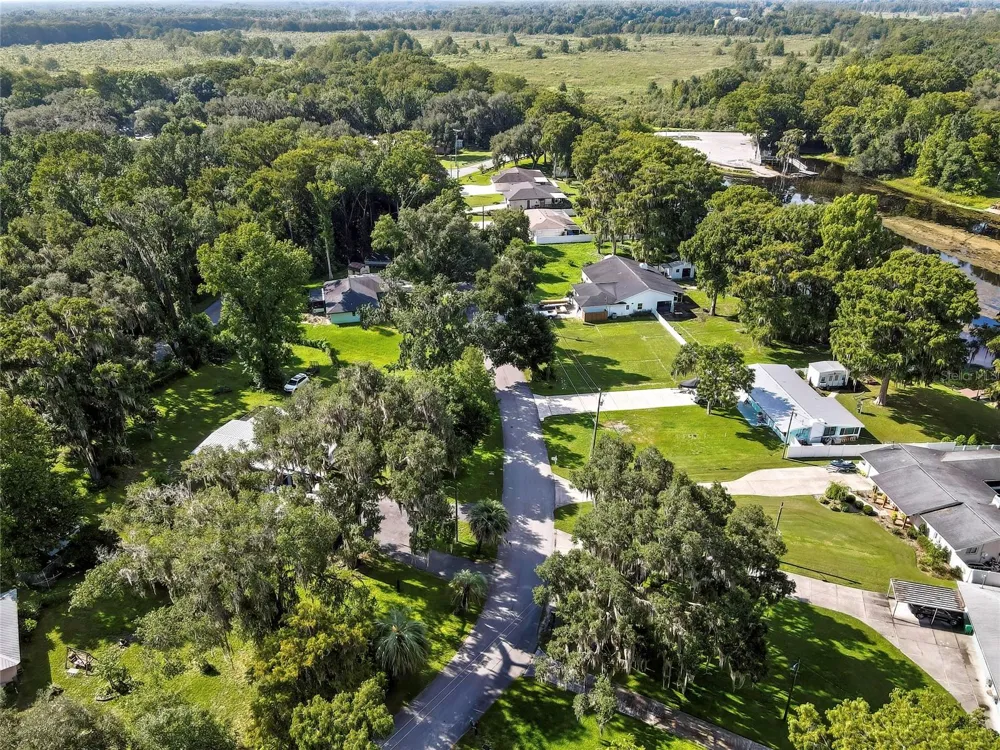 7633 S CRESCENT LOOP Floral City, FL 34436