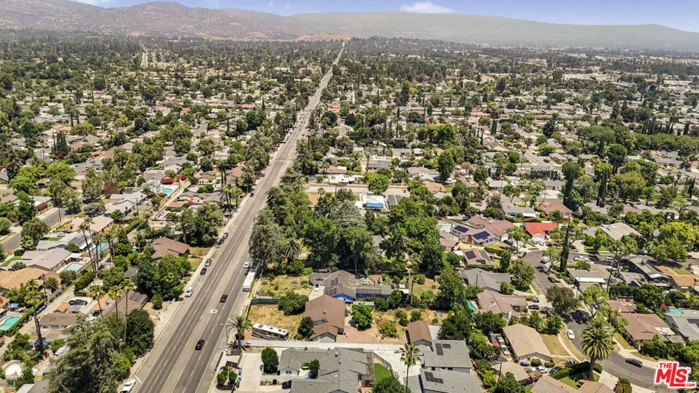 6540 Shoup Avenue West Hills, CA 91307