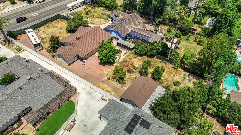 6540 Shoup Avenue West Hills, CA 91307