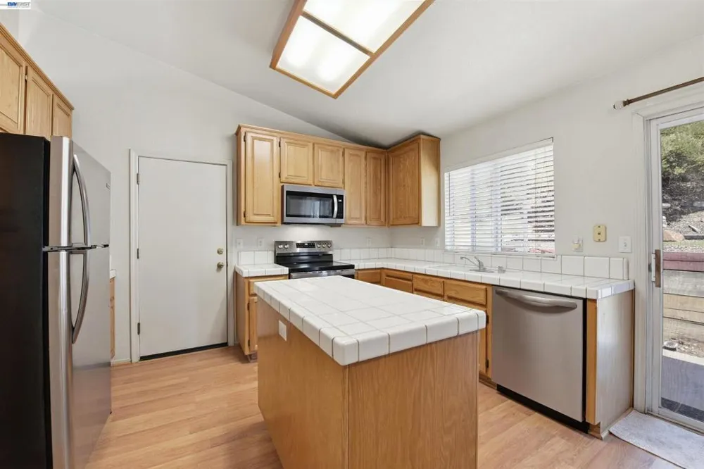 3369 Tea Rose Drive El Dorado Hills, CA 95762