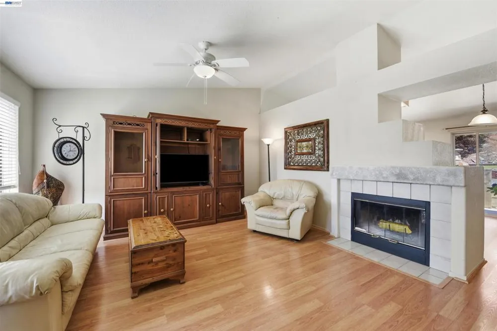 3369 Tea Rose Drive El Dorado Hills, CA 95762
