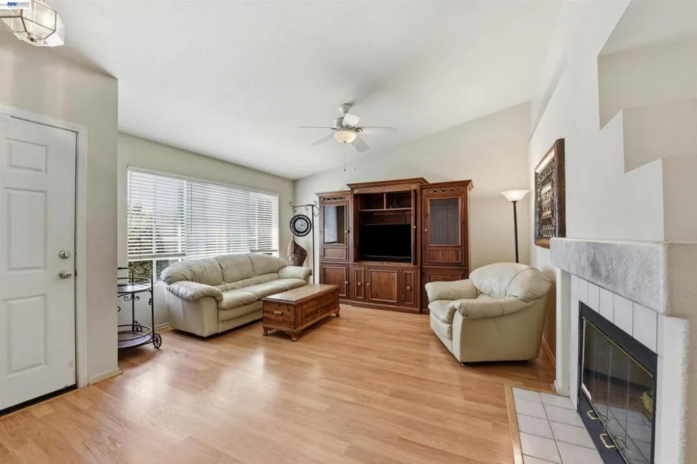 3369 Tea Rose Drive El Dorado Hills, CA 95762