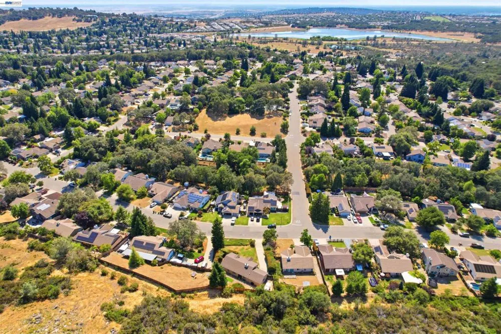 3369 Tea Rose Drive El Dorado Hills, CA 95762