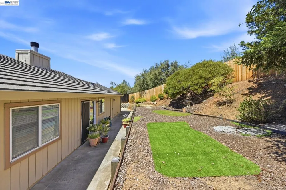 3369 Tea Rose Drive El Dorado Hills, CA 95762