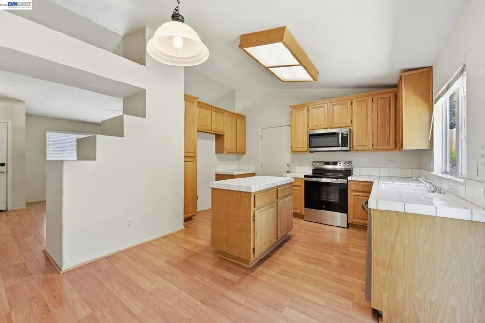 3369 Tea Rose Drive El Dorado Hills, CA 95762