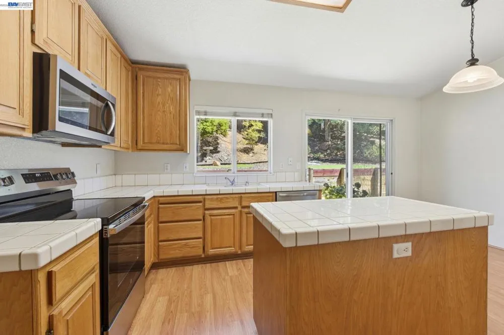 3369 Tea Rose Drive El Dorado Hills, CA 95762