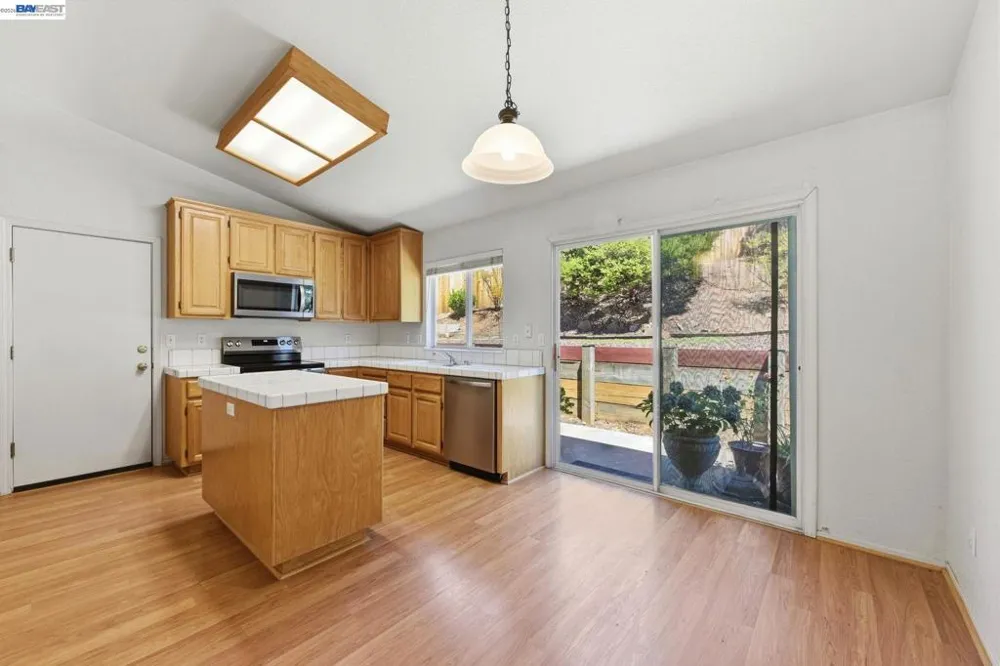 3369 Tea Rose Drive El Dorado Hills, CA 95762