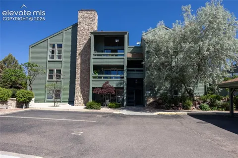 140 W Rockrimmon Boulevard #202